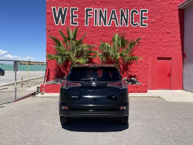 2018 Toyota RAV4 LE FWD