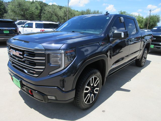 2023 GMC Sierra 1500 AT4 Crew Cab 4WD
