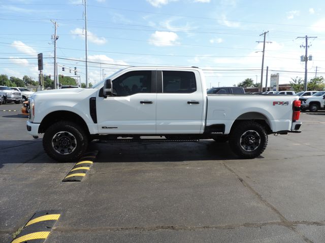 2023 Ford F-250 SD Crew Cab STX FX4 4WD