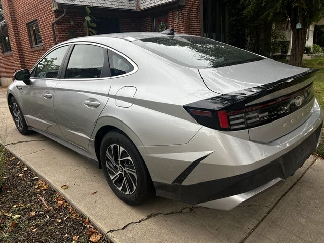 2026 Hyundai Sonata Hybrid Blue
