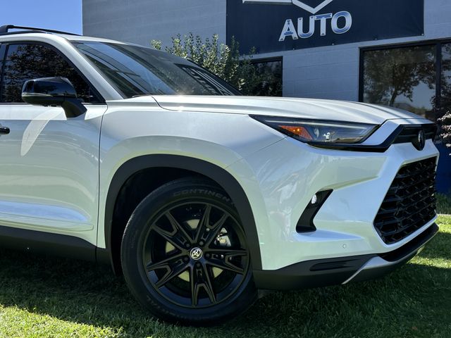 2025 Toyota Grand Highlander Hybrid Nightshade AWD