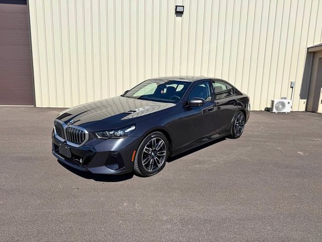 2025 BMW 5-Series 530i xDrive