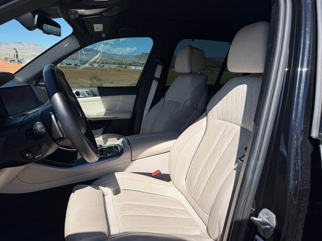 2023 BMW X5 M50i