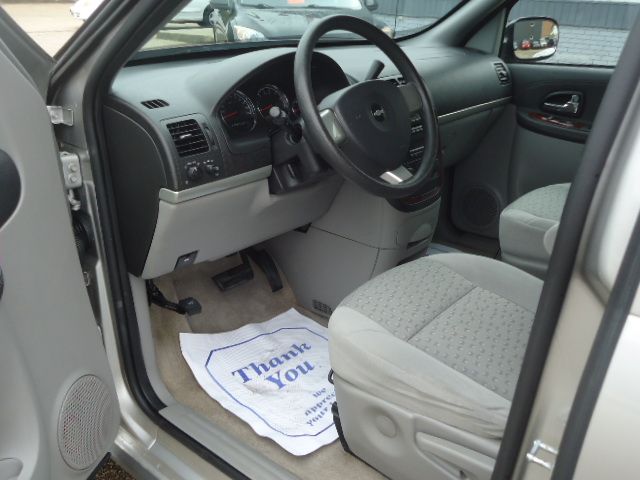 2009 Chevrolet Uplander LS 1LS