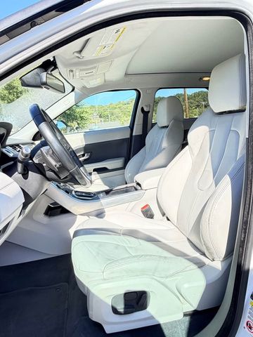 2015 Land Rover Range Rover Evoque Pure Premium 5-Door
