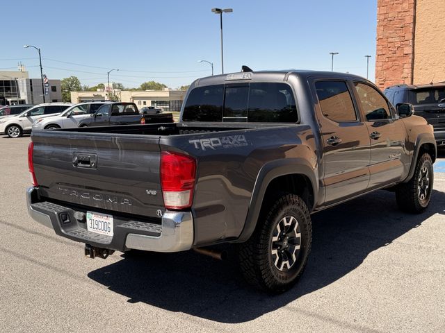 2017 Toyota Tacoma TRD Off-Road V6 6AT 4WD