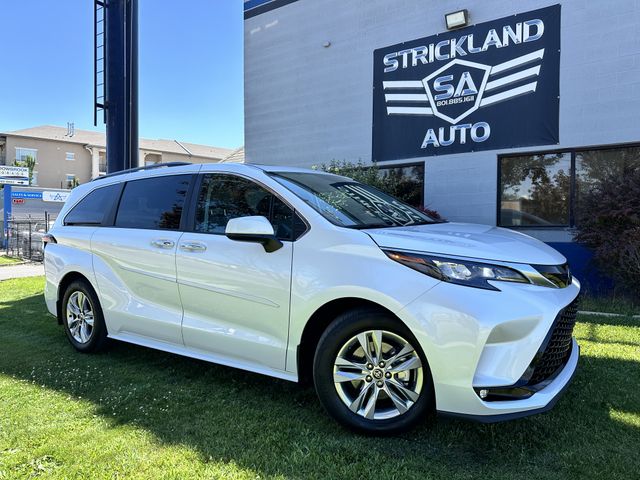 2024 Toyota Sienna XLE 7-Passenger AWD
