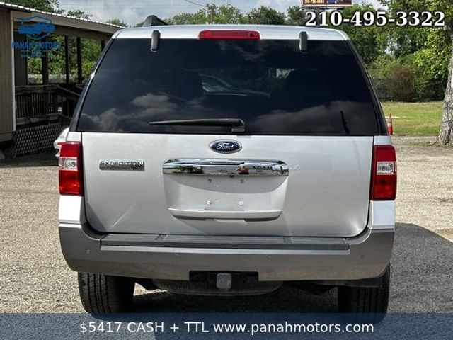 2012 Ford Expedition XLT 2WD