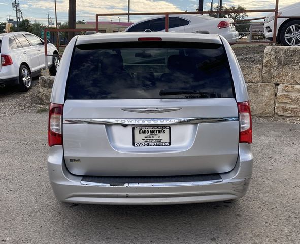 2012 Chrysler Town & Country Touring