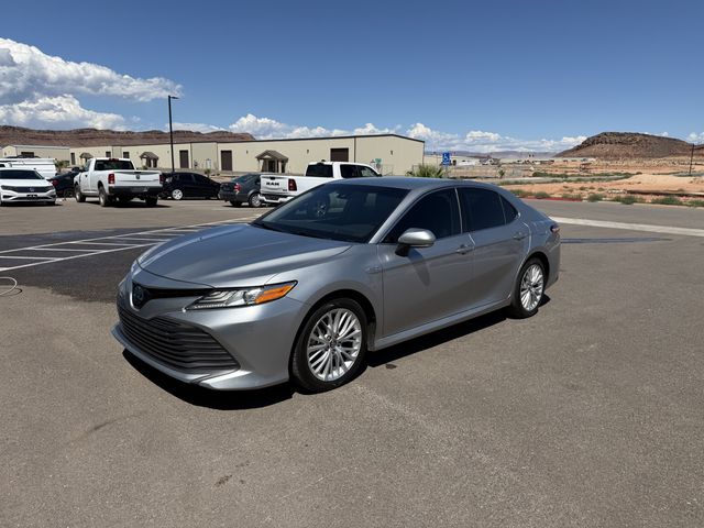 2019 Toyota Camry Hybrid LE