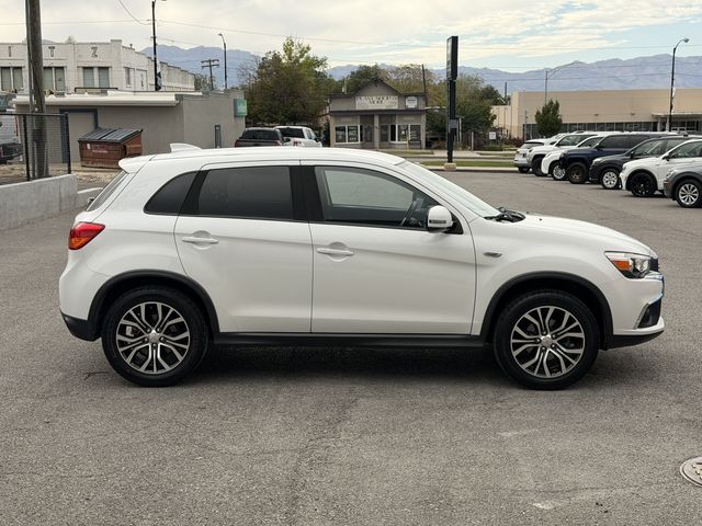 2017 Mitsubishi Outlander Sport 2.0 ES 4WD 