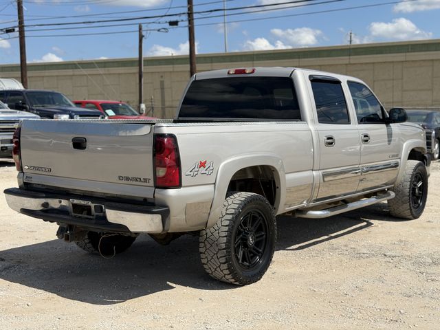 2004 Chevrolet Silverado 2500HD LT Crew Cab Long Bed 4WD