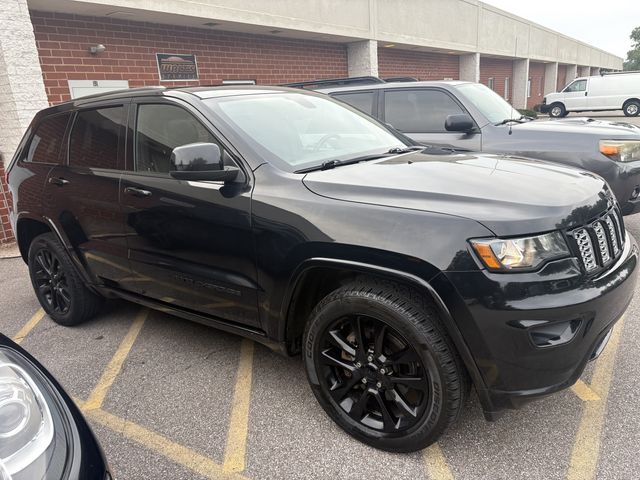 2018 Jeep Grand Cherokee Laredo 4WD