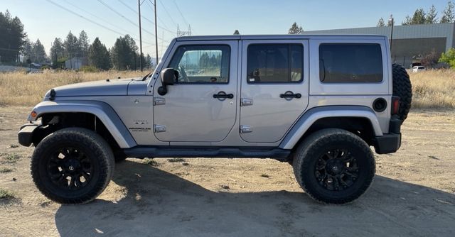 2017 Jeep Wrangler Unlimited Sahara 4WD