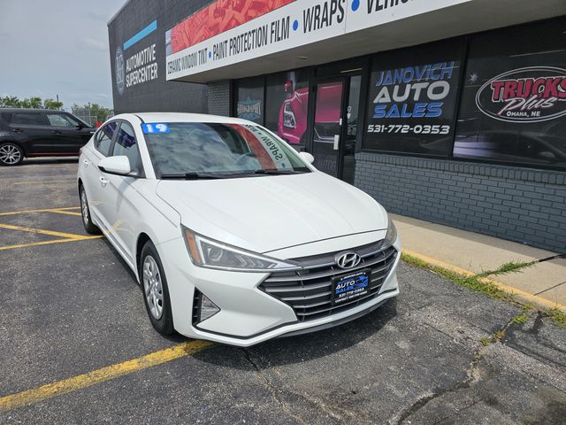 2019 Hyundai Elantra SE 6M
