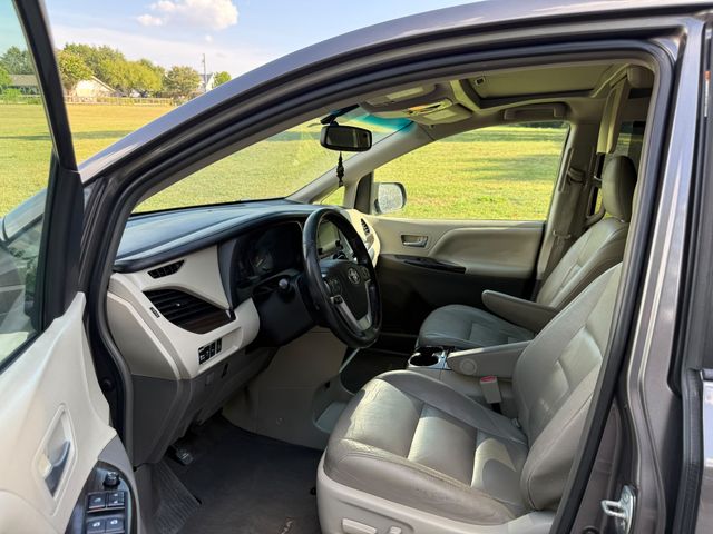 2015 Toyota Sienna Limited Premium FWD 8-Passenger V6