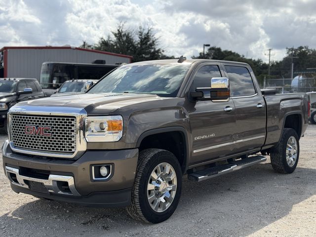 2015 GMC Sierra 2500HD Denali Crew Cab 4WD