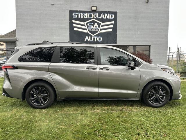 2026 Toyota Sienna XSE 7-Passenger AWD