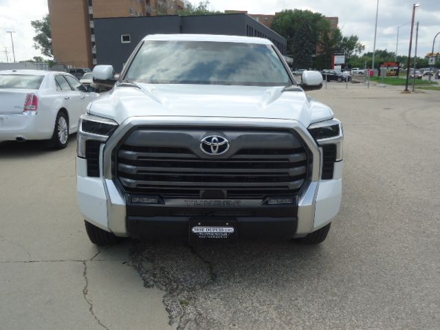 2022 Toyota Tundra Limited CrewMax 4WD Hybrid