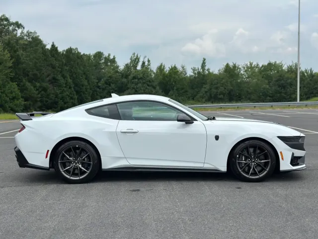 2025 Ford Mustang Dark Horse