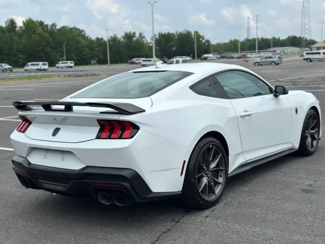 2025 Ford Mustang Dark Horse