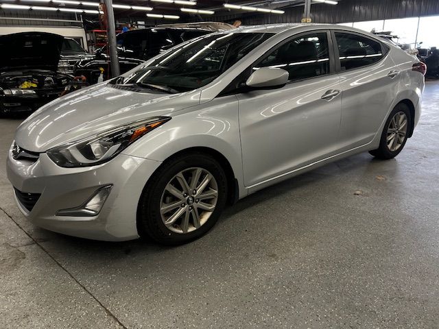 2016 Hyundai Elantra SE 6AT
