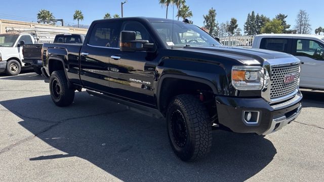 2016 GMC Sierra 2500HD Denali Crew Cab 4WD