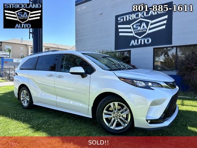 2024 Toyota Sienna XLE 7-Passenger AWD