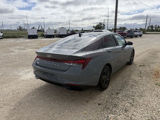 2022 Hyundai Elantra