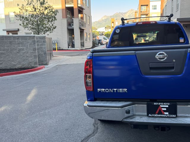 2012 Nissan Frontier SV Crew Cab 4WD LWB
