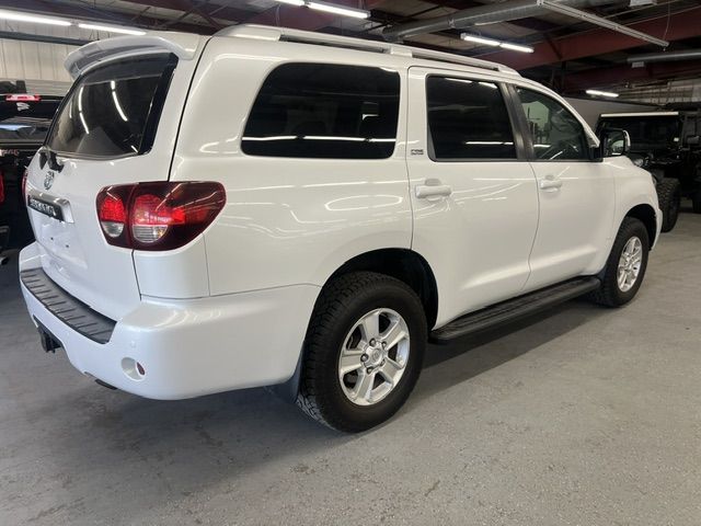 2022 Toyota Sequoia SR5 4WD