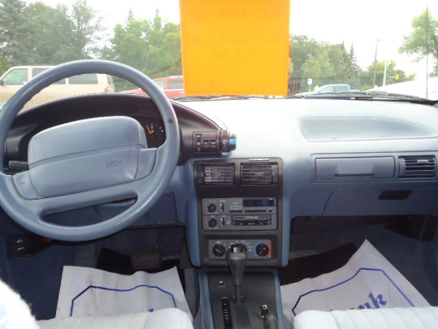 1996 Chevrolet Corsica SQ Sedan