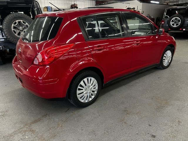 2011 Nissan Versa 1.8 S Hatchback
