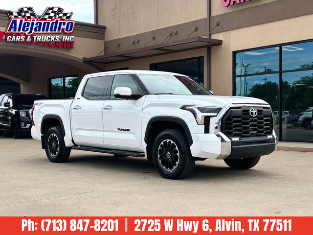 2023 Toyota Tundra SR5 CrewMax 4WD
