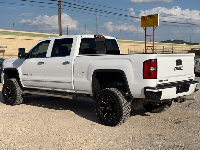2015 GMC Sierra 2500HD Denali Crew Cab 4WD