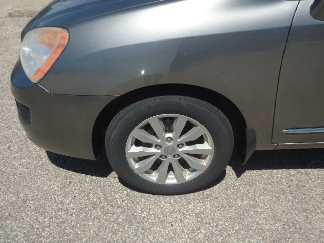 2011 Kia Rondo EX