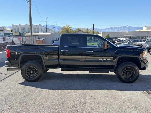 2016 GMC Sierra 2500HD Denali Crew Cab 4WD