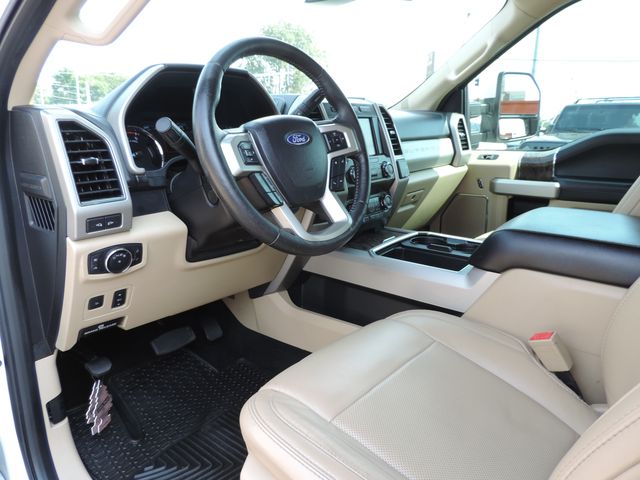 2019 Ford F-350 SD Crew Cab Lariat DRW FX4 4WD