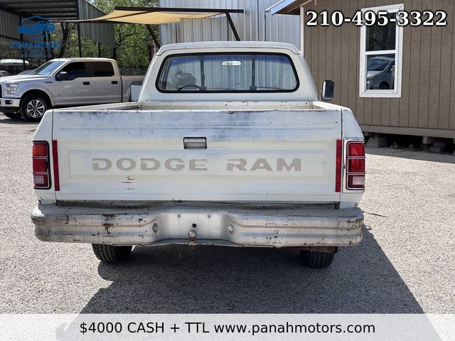 1984 Dodge RAM 100 D100 CUSTOM