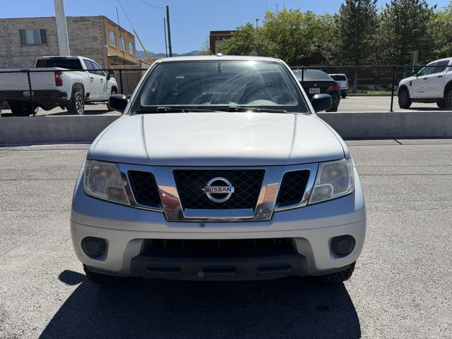 2017 Nissan Frontier SV Crew Cab 6MT 4WD