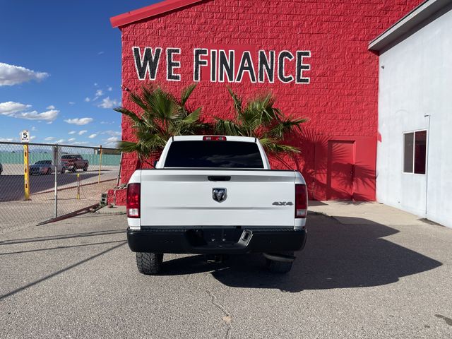 2022 RAM 1500 Classic Tradesman Crew Cab SWB 4WD