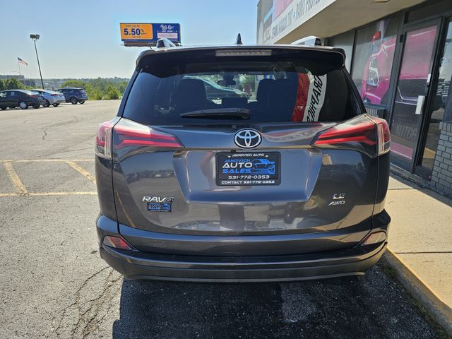 2018 Toyota RAV4 LE AWD