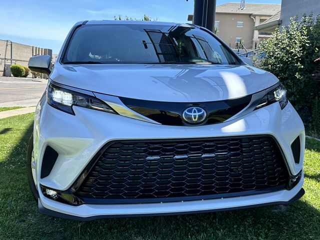 2024 Toyota Sienna XLE 7-Passenger AWD