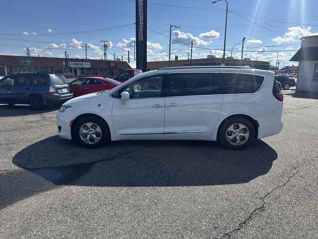2018 Chrysler Pacifica Hybrid Touring L