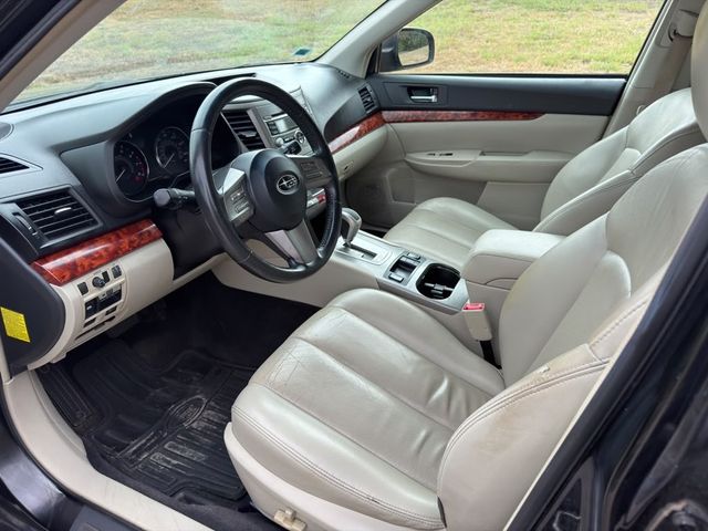 2010 Subaru Outback 2.5i Limited