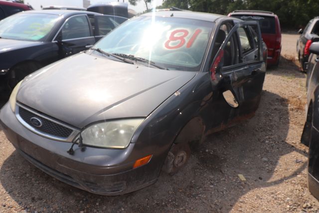 2005 Ford Focus ZX4 SES