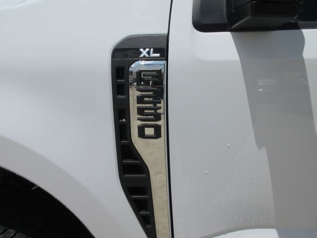 2023 Ford F-250 SD XL Crew Cab Long Bed 4WD