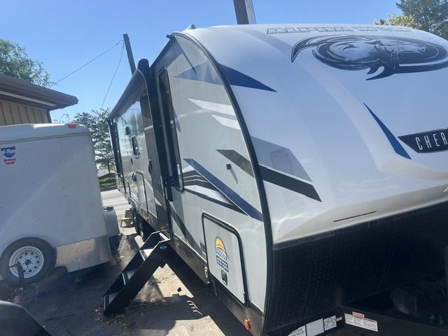 2022 Forest River Cherokee -ALPHA WOLF 30RDB-L