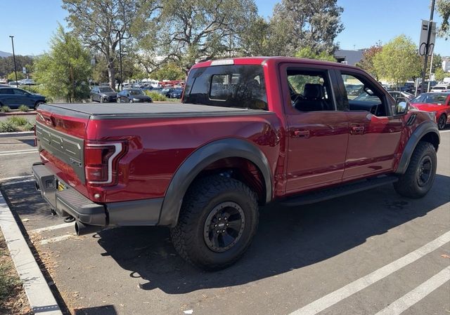 2017 Ford F-150 Raptor SuperCrew 4WD