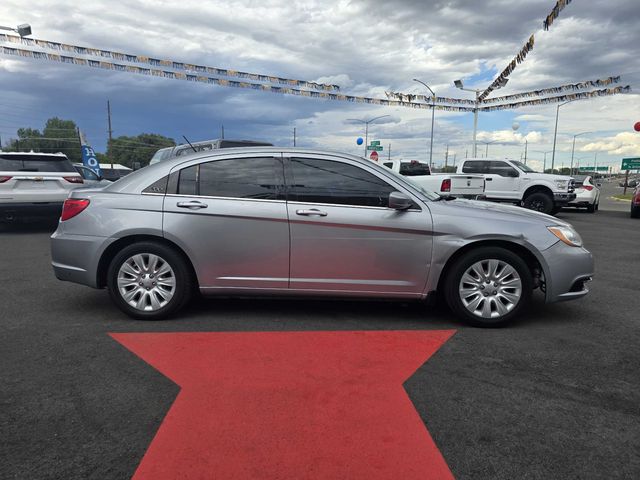 2014 Chrysler 200 LX